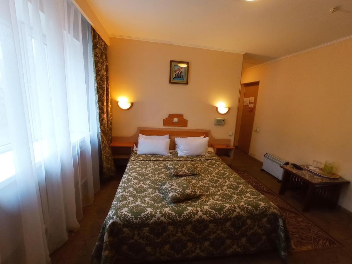 Ilek Hotel, Гостиница ИЛЕК Актобе Экстерьер фото