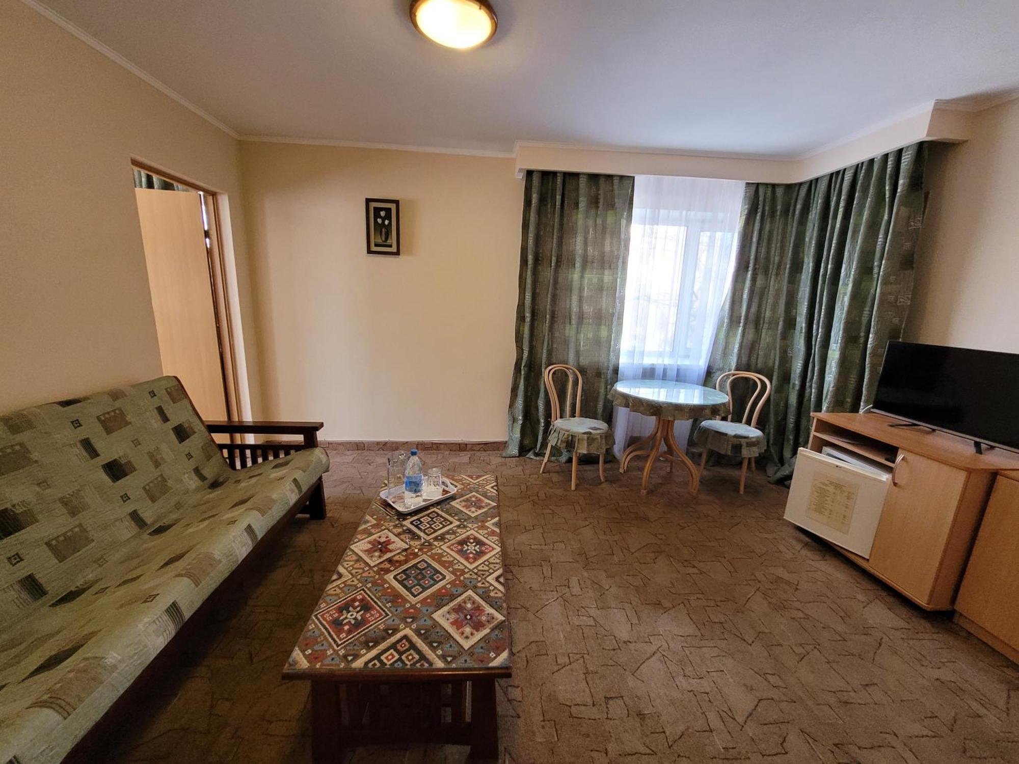 Ilek Hotel, Гостиница ИЛЕК Актобе Экстерьер фото