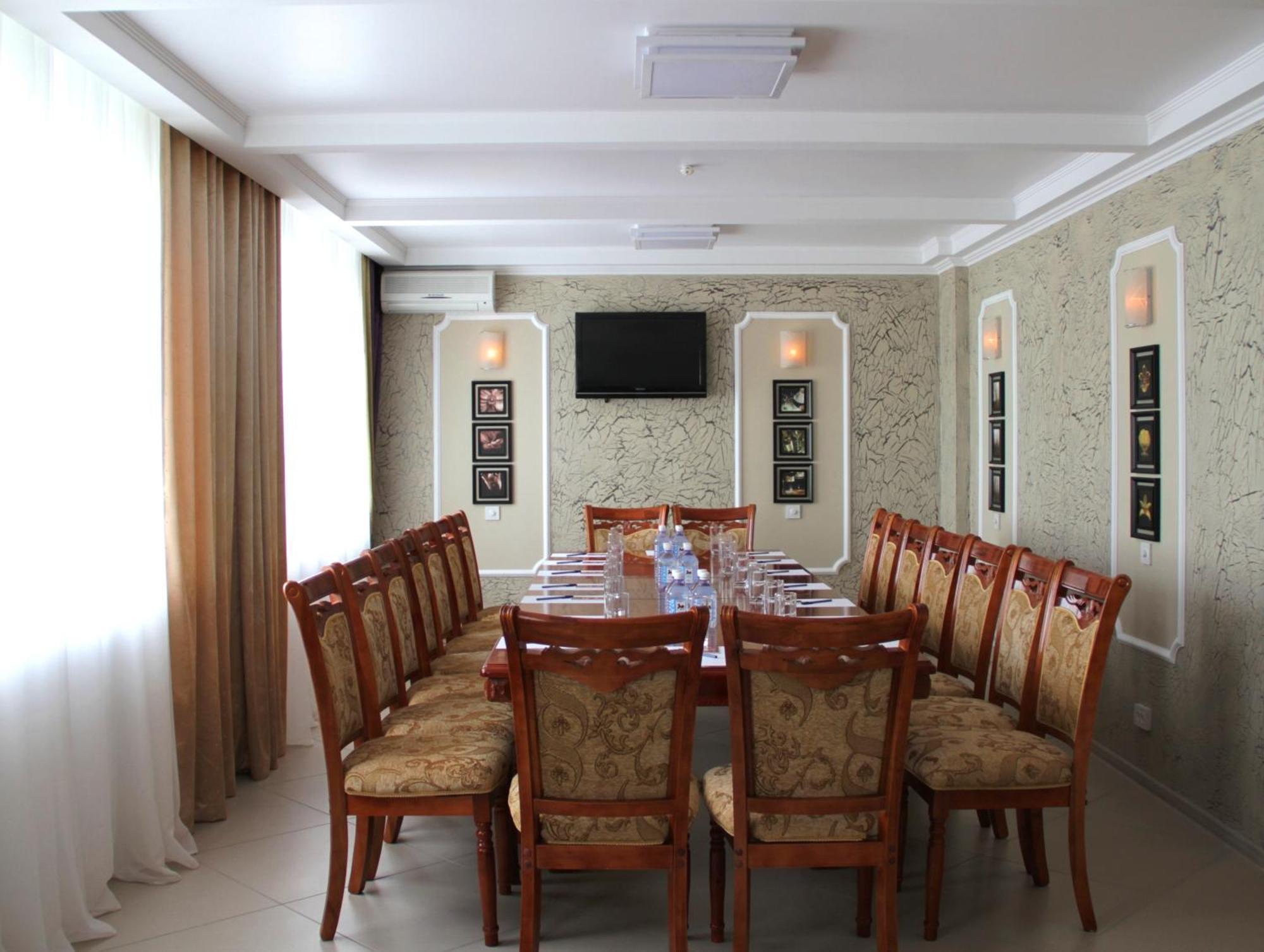 Ilek Hotel, Гостиница ИЛЕК Актобе Экстерьер фото