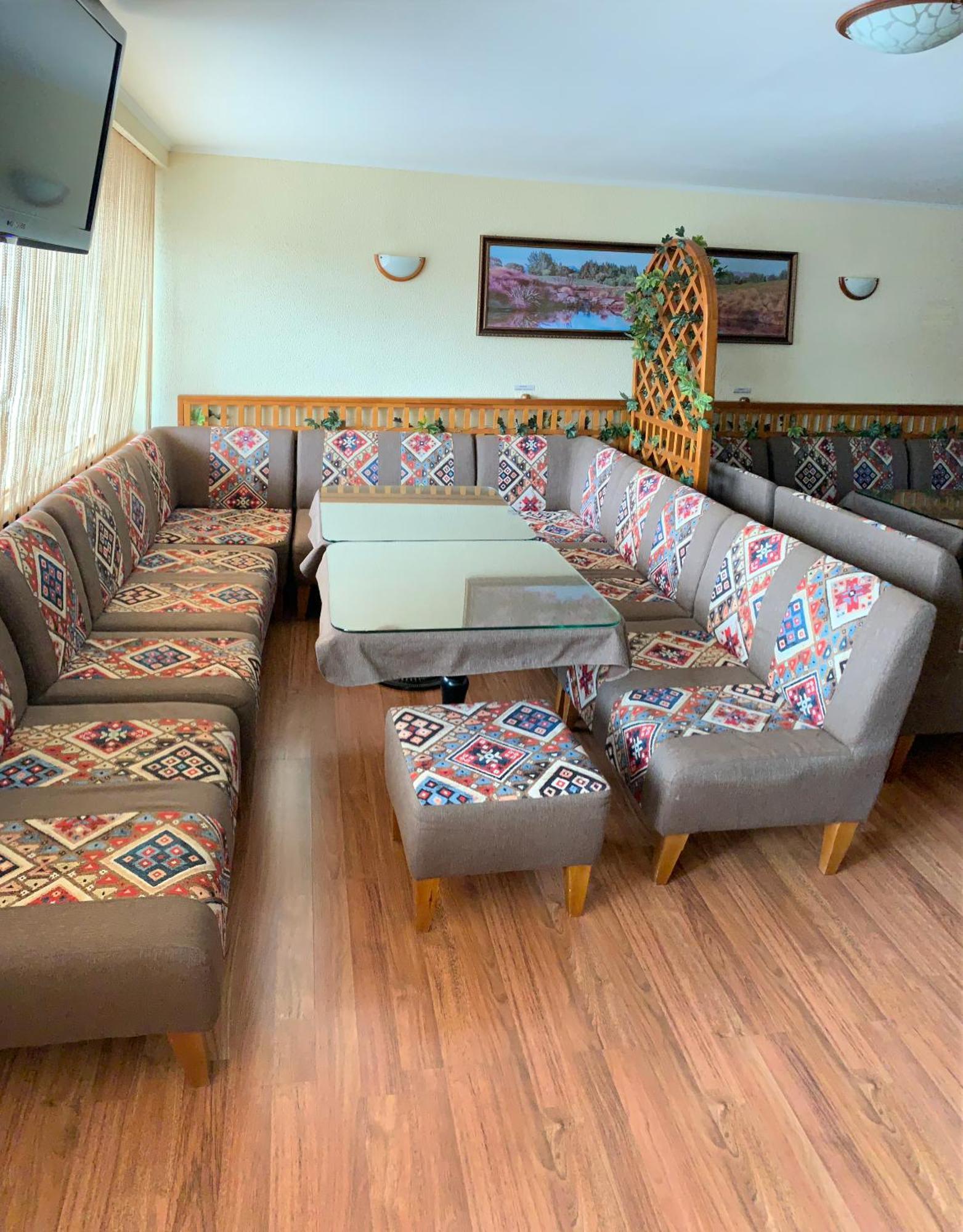 Ilek Hotel, Гостиница ИЛЕК Актобе Экстерьер фото