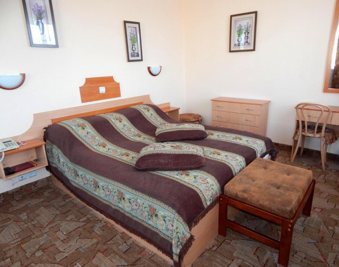 Ilek Hotel, Гостиница ИЛЕК Актобе Экстерьер фото